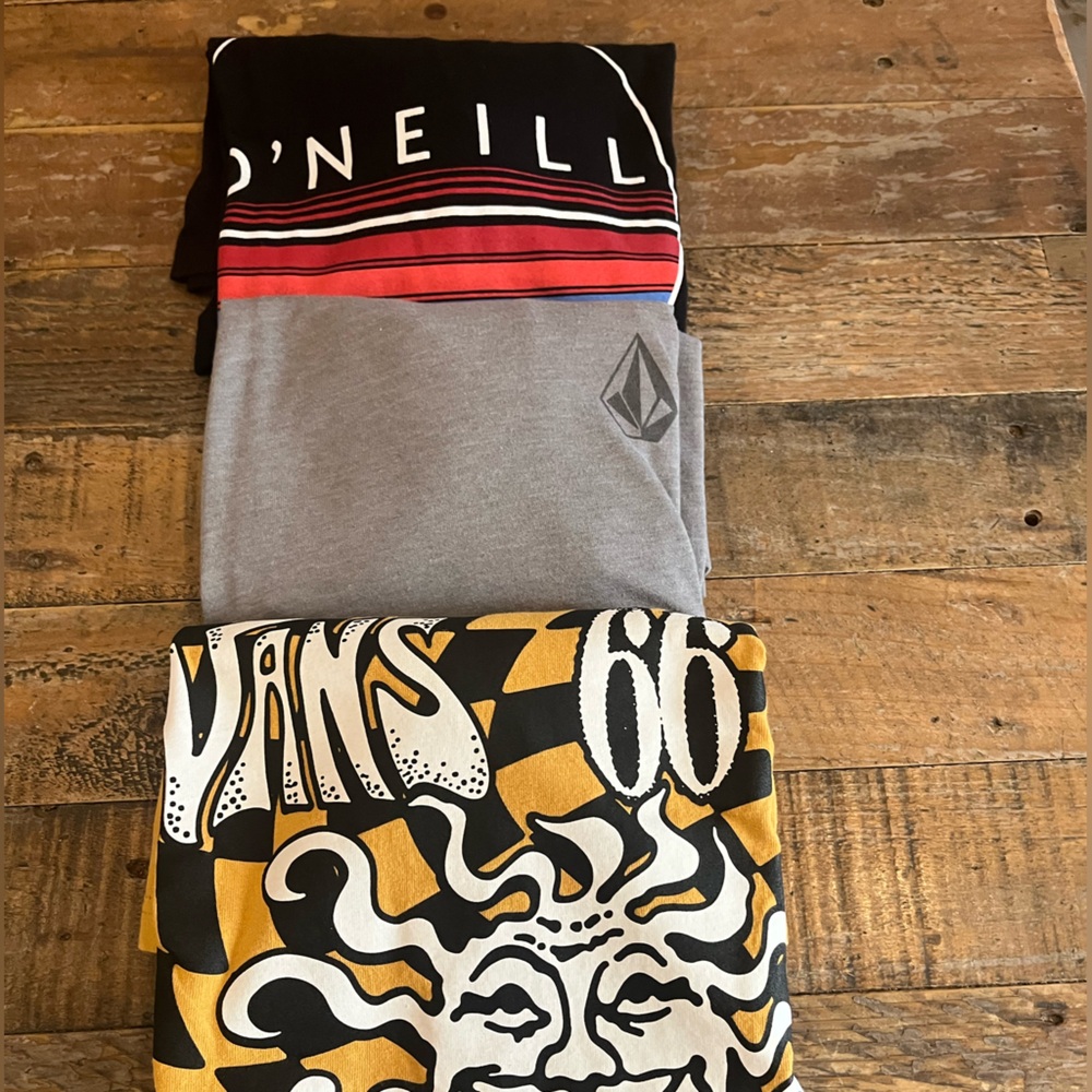 O'Neill, Vans, Volcom Graphic T-Shirts